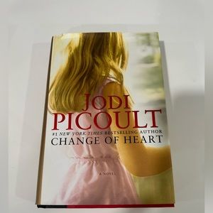 Change of heart book by Jodi picoult.